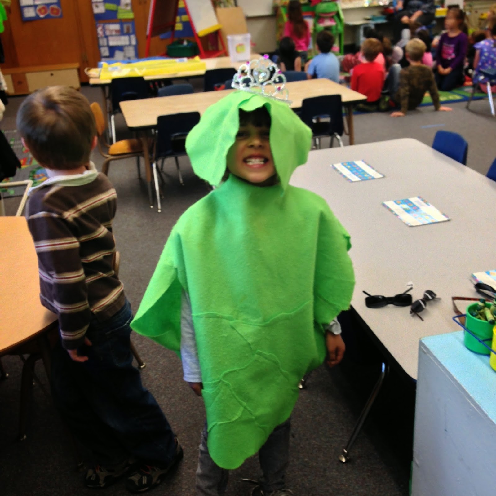 Mrs Vento S Kindergarten How Does Your Garden Grow Costumes Cabbage Costume Ideas