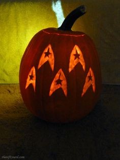 30 Best Nerdy Halloween Jack O Lanterns Geeky Pumpkins Images On Pumpkin Carving