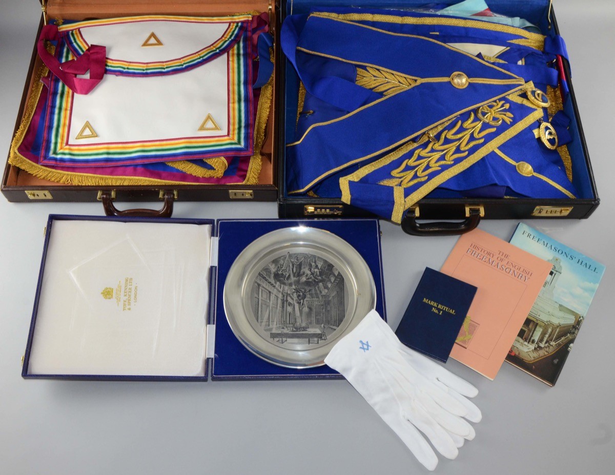 Miscellaneana Freemasonry Memorabilia Comes With A Price Freemason Collection