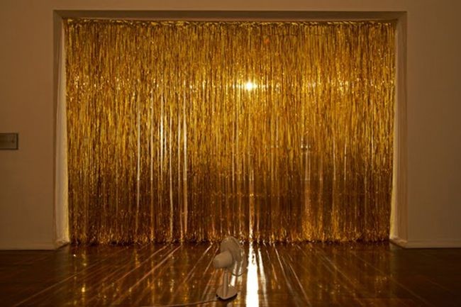 Sizzler Backdrops Magical Wonderlande Gold Foil Streamers